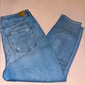 American Eagle Mom Jeans